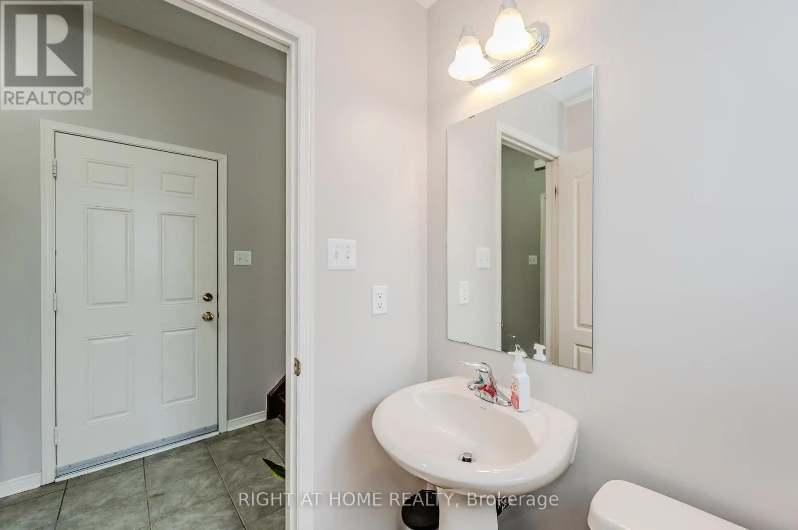 22 ALBERY ROAD