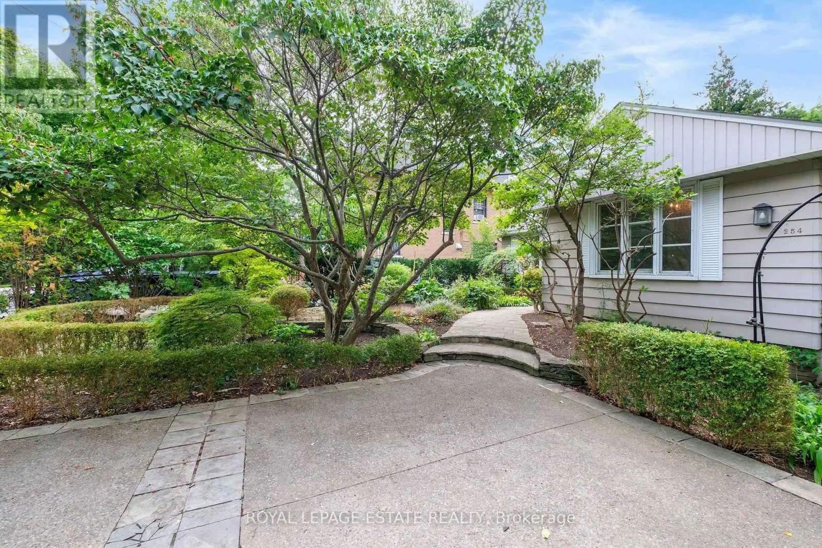 254 REYNOLDS STREET