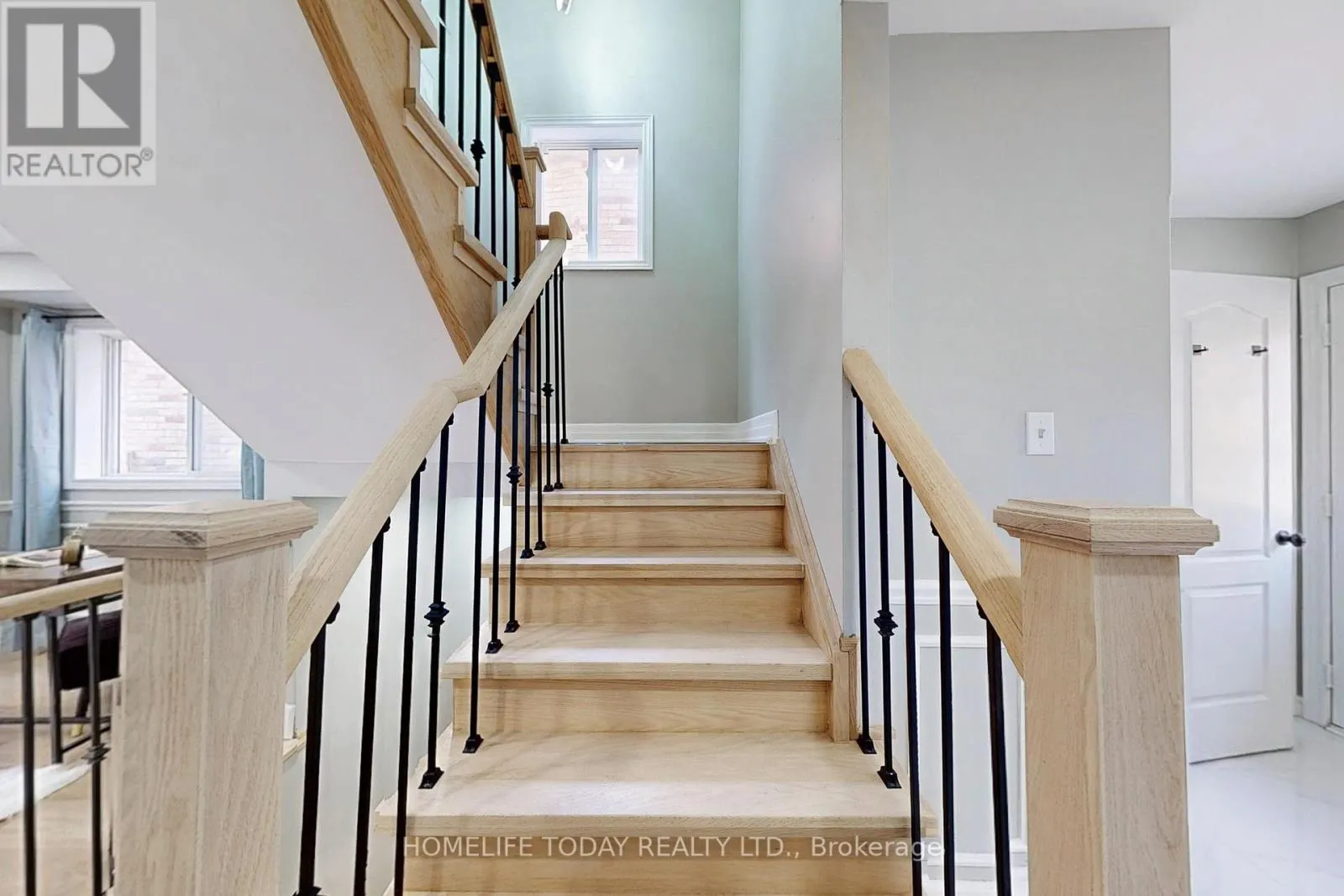 7 COLBECK CRESCENT