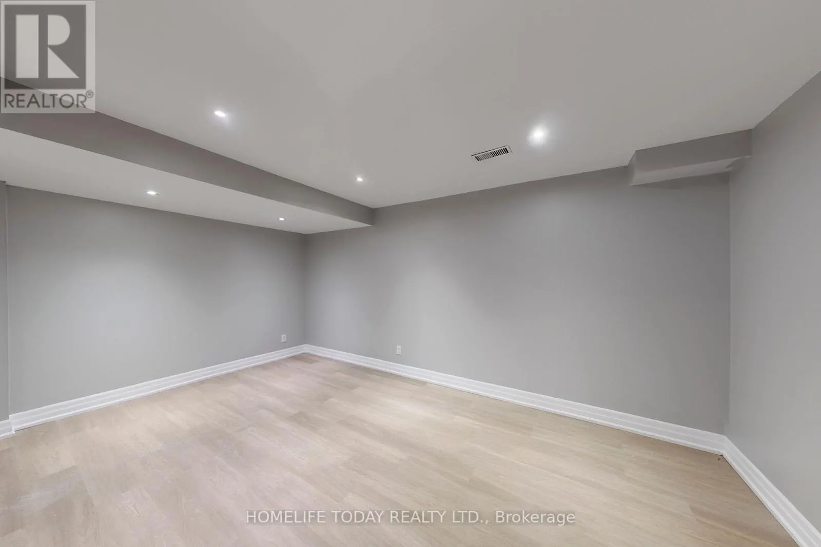 7 COLBECK CRESCENT