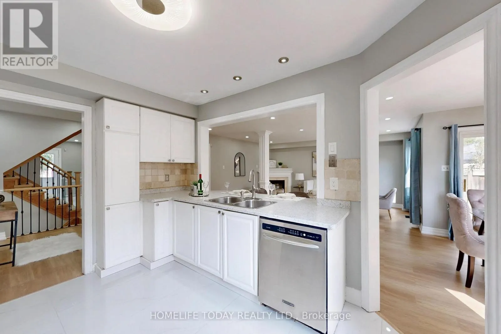 7 COLBECK CRESCENT
