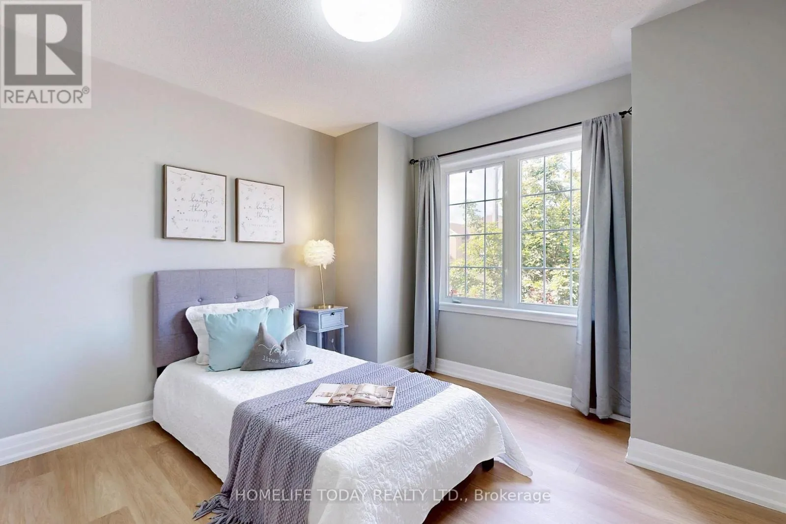 7 COLBECK CRESCENT