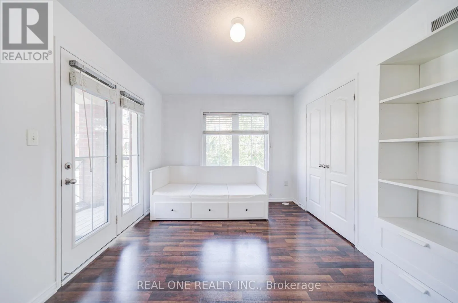 29 - 2480 POST ROAD