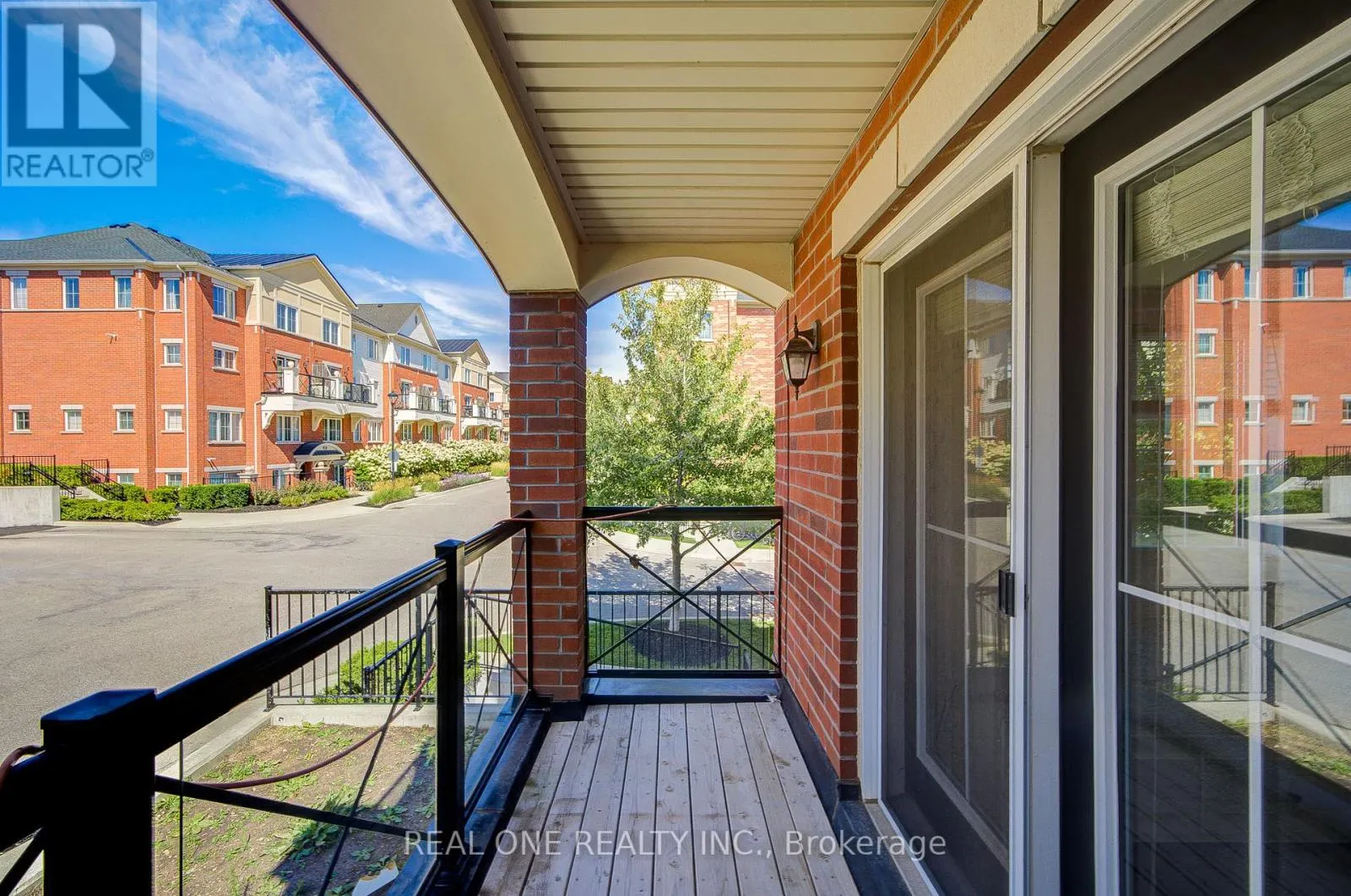 29 - 2480 POST ROAD