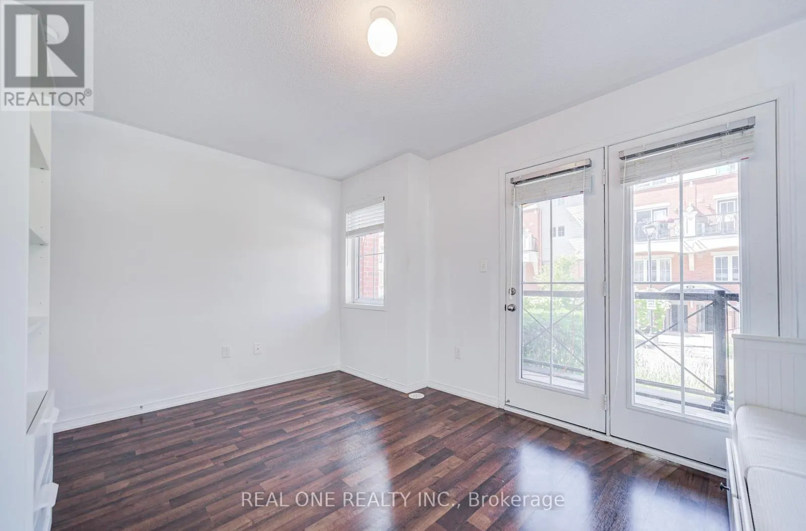 29 - 2480 POST ROAD