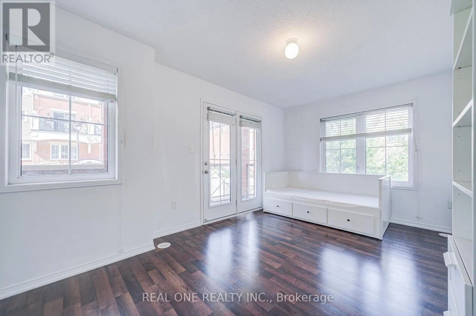 29 - 2480 POST ROAD