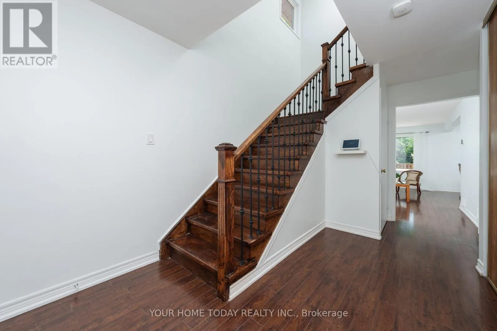 18 ALABASTER DRIVE