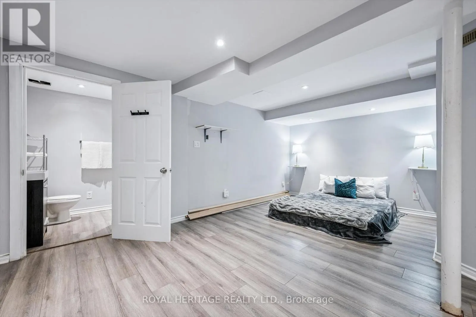 2381 DALEBROOK DRIVE