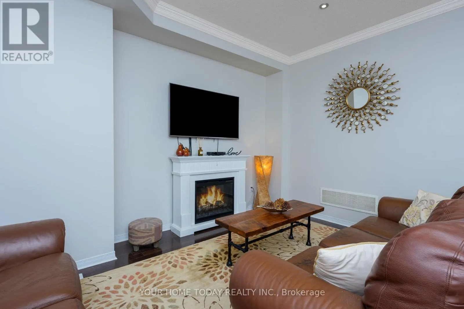 20 CHETHOLME PLACE