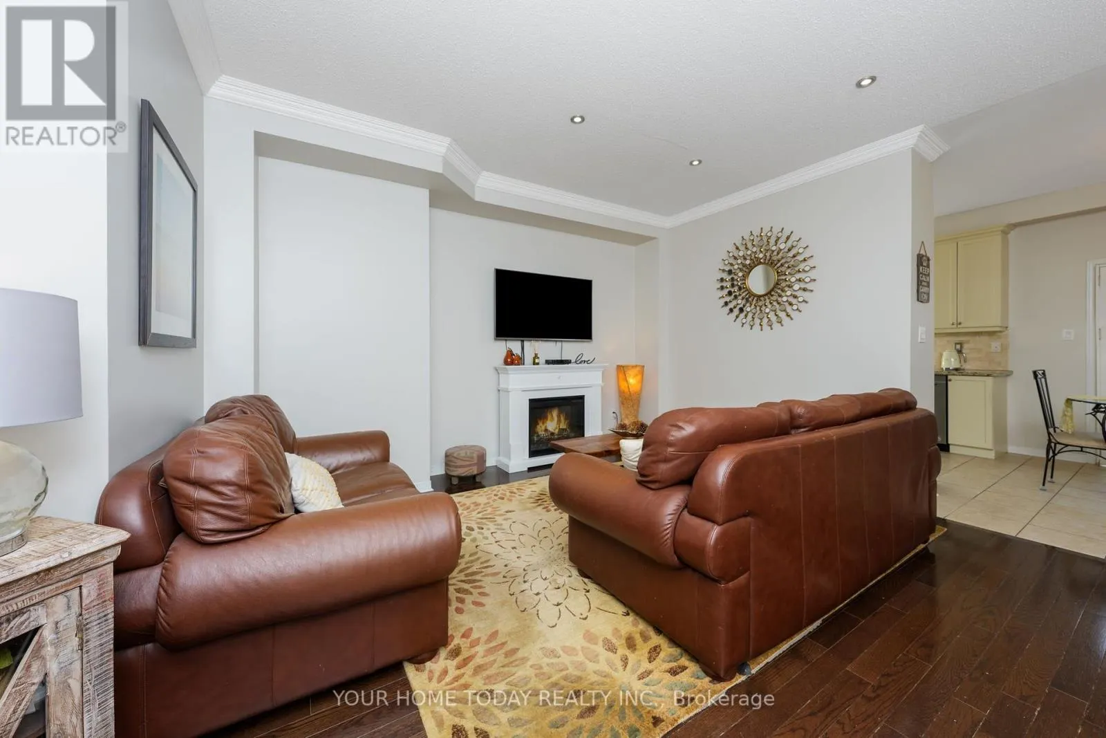 20 CHETHOLME PLACE