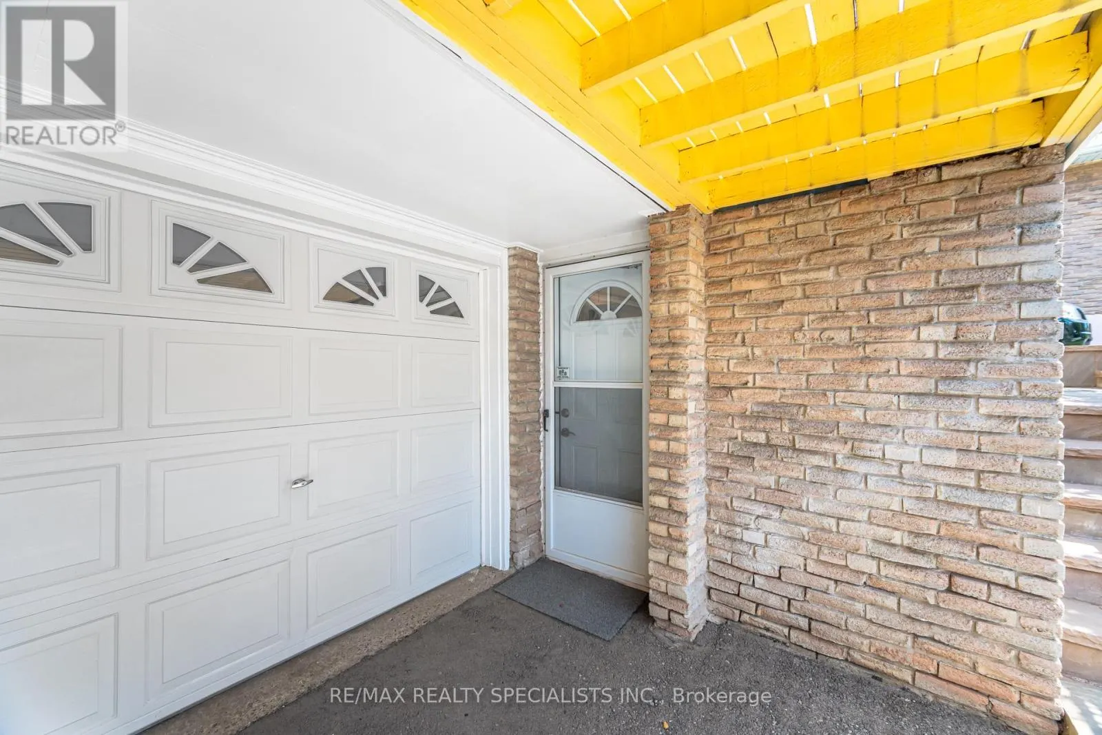 3143 RYMAL ROAD