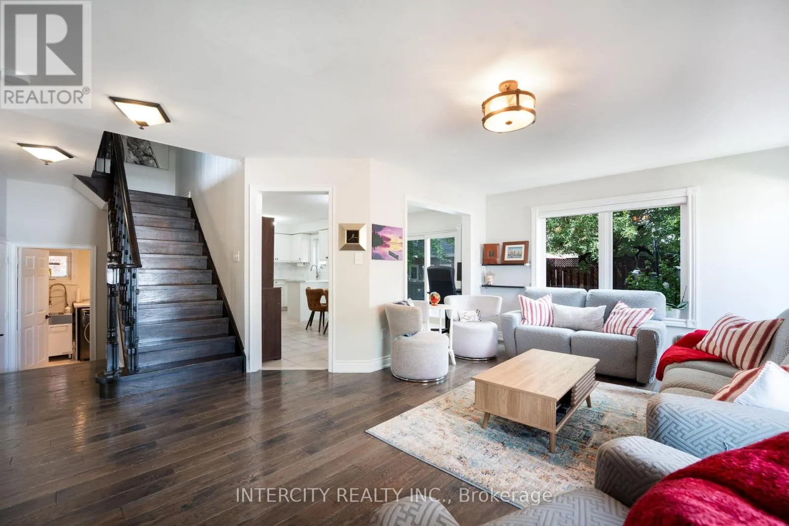 5409 DUCHESS COURT