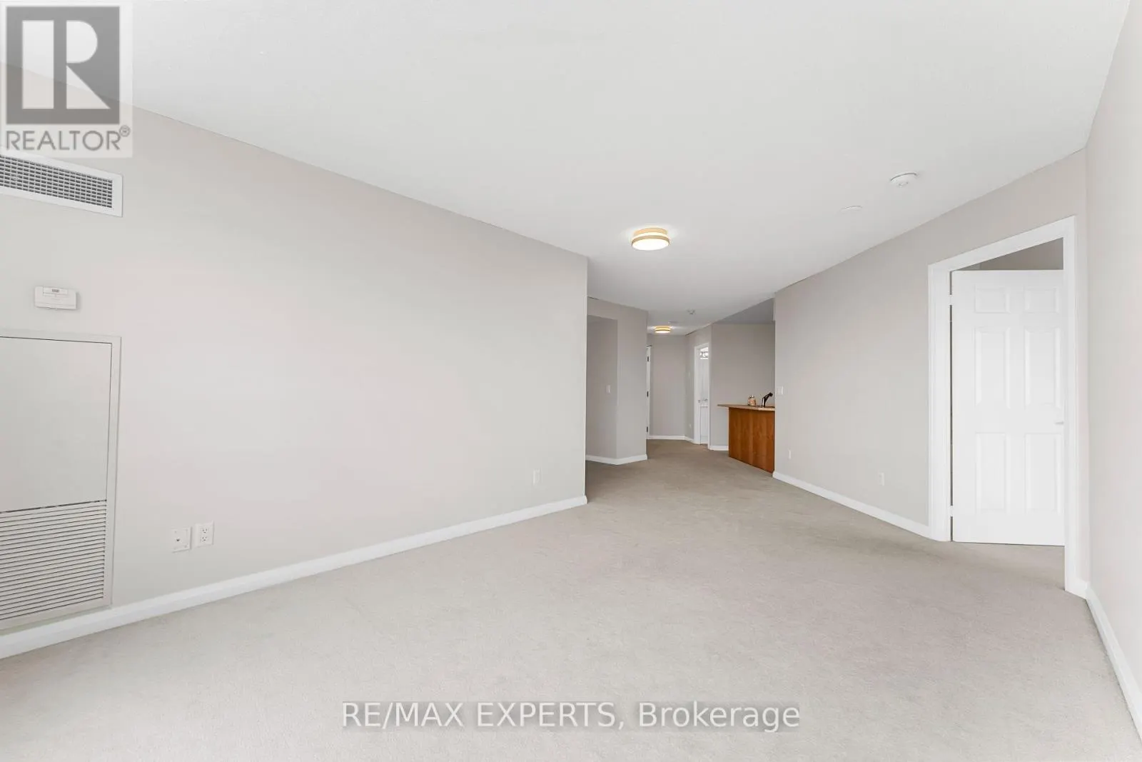 1101 - 220 FORUM DRIVE