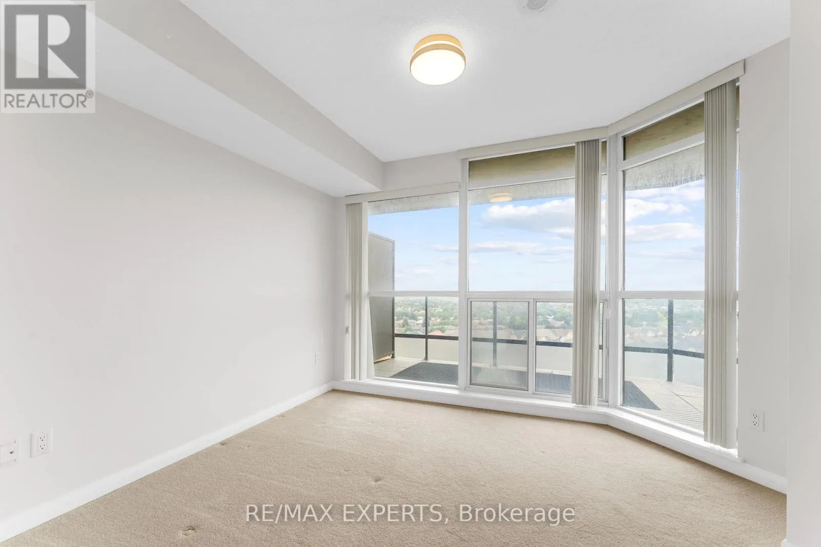 1101 - 220 FORUM DRIVE