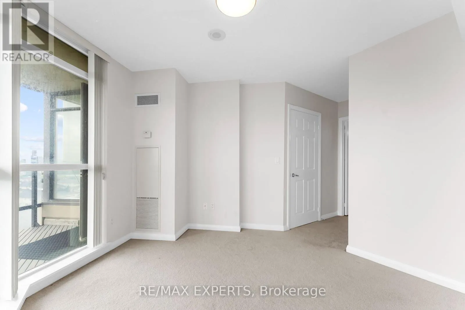 1101 - 220 FORUM DRIVE