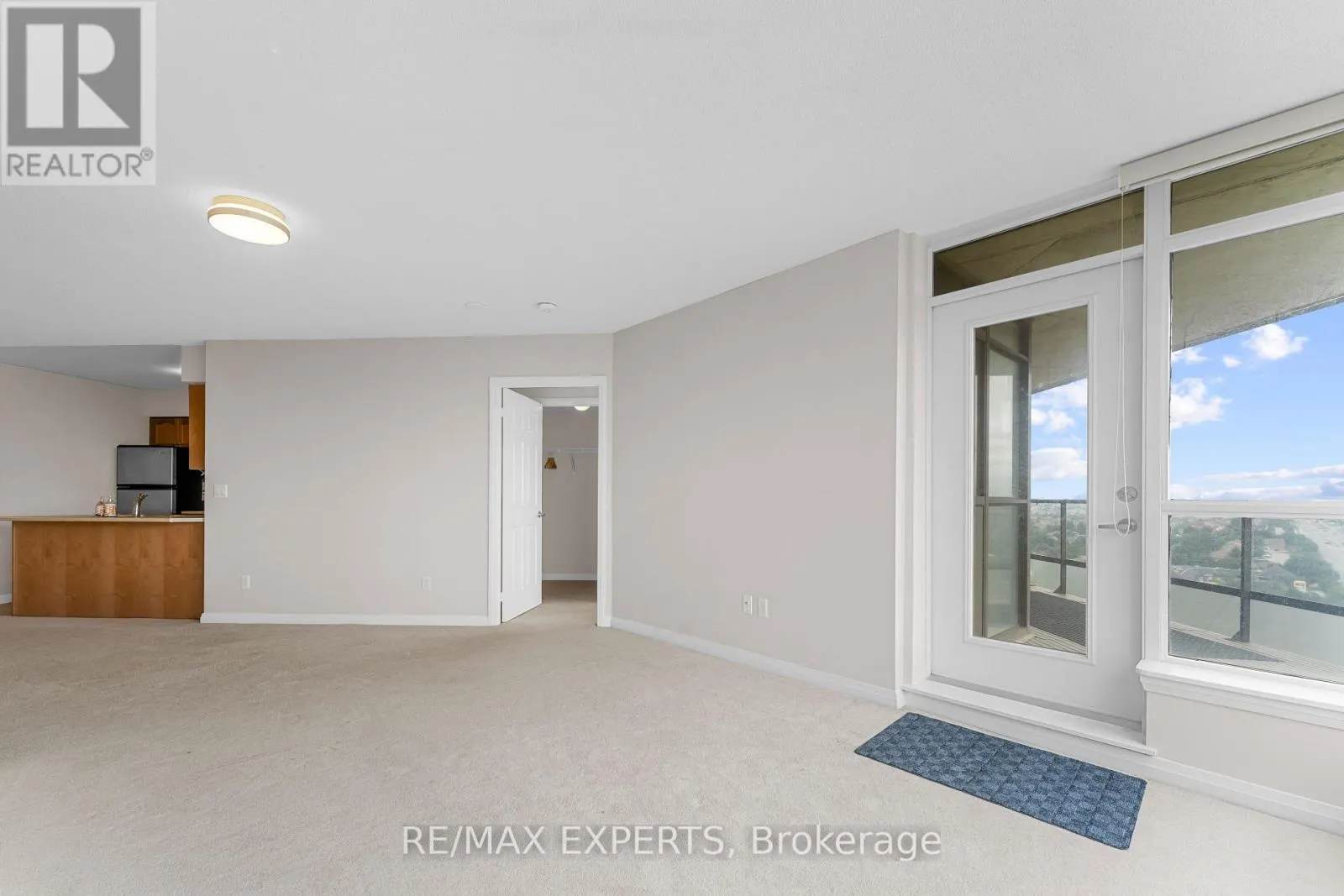 1101 - 220 FORUM DRIVE