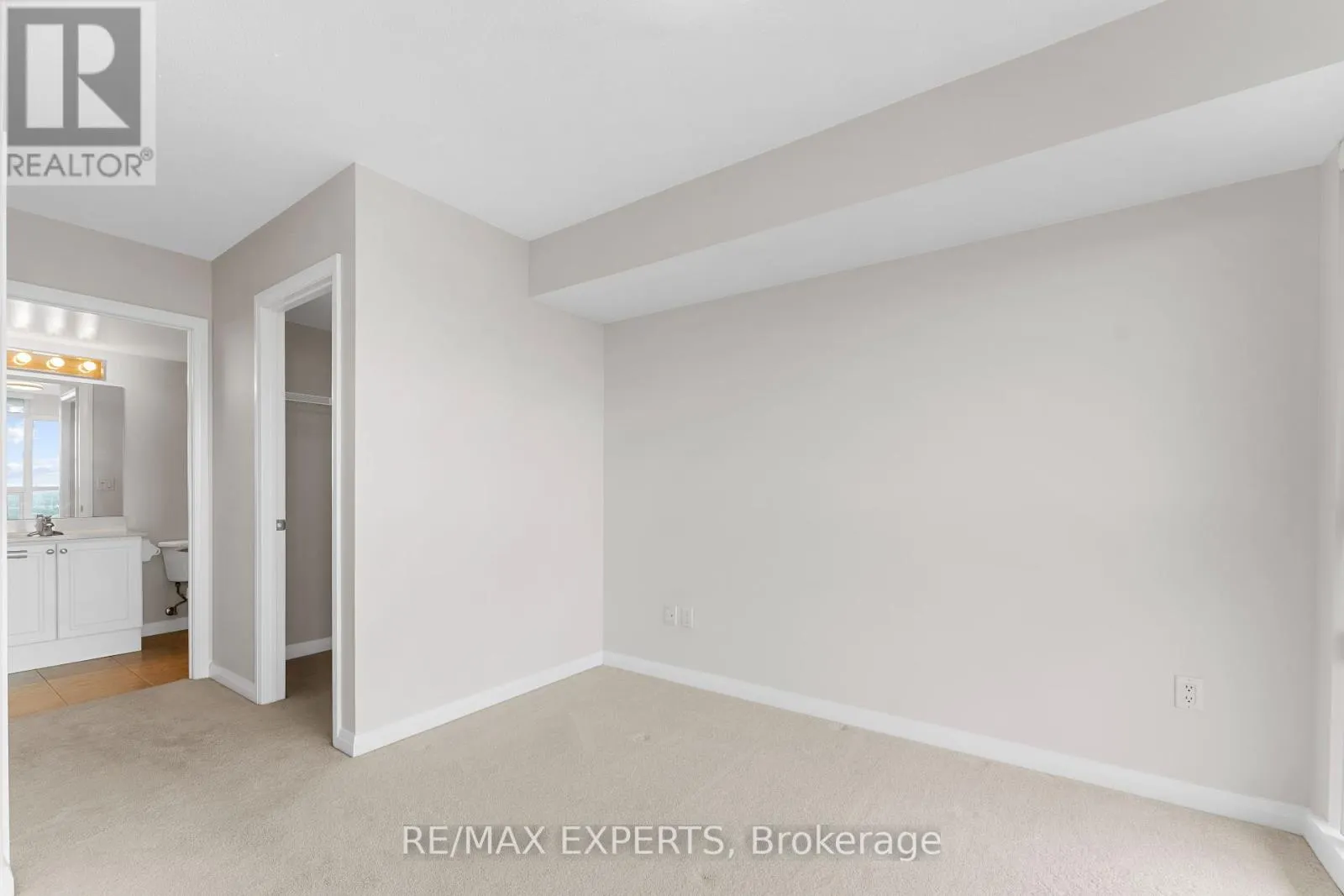 1101 - 220 FORUM DRIVE
