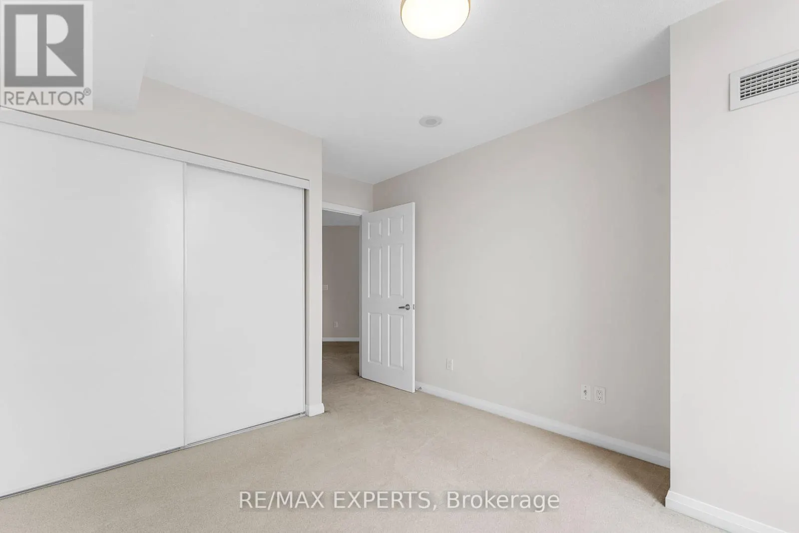 1101 - 220 FORUM DRIVE