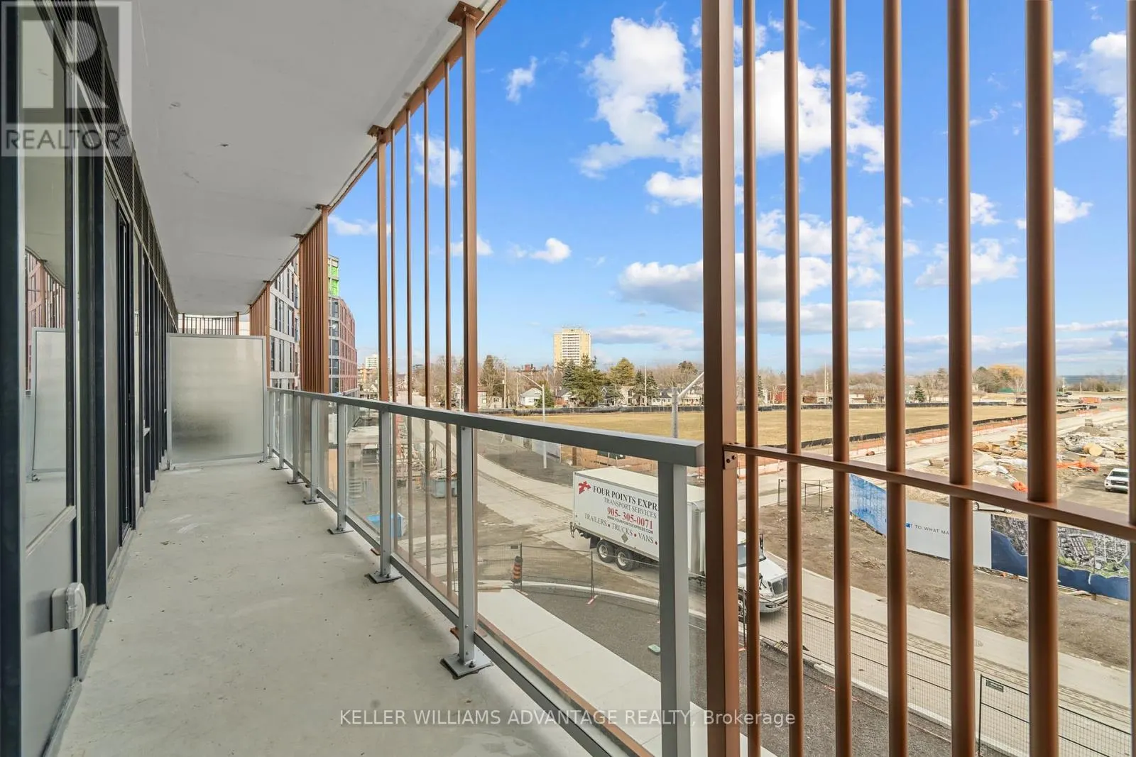 307 - 220 MISSINNIHE WAY