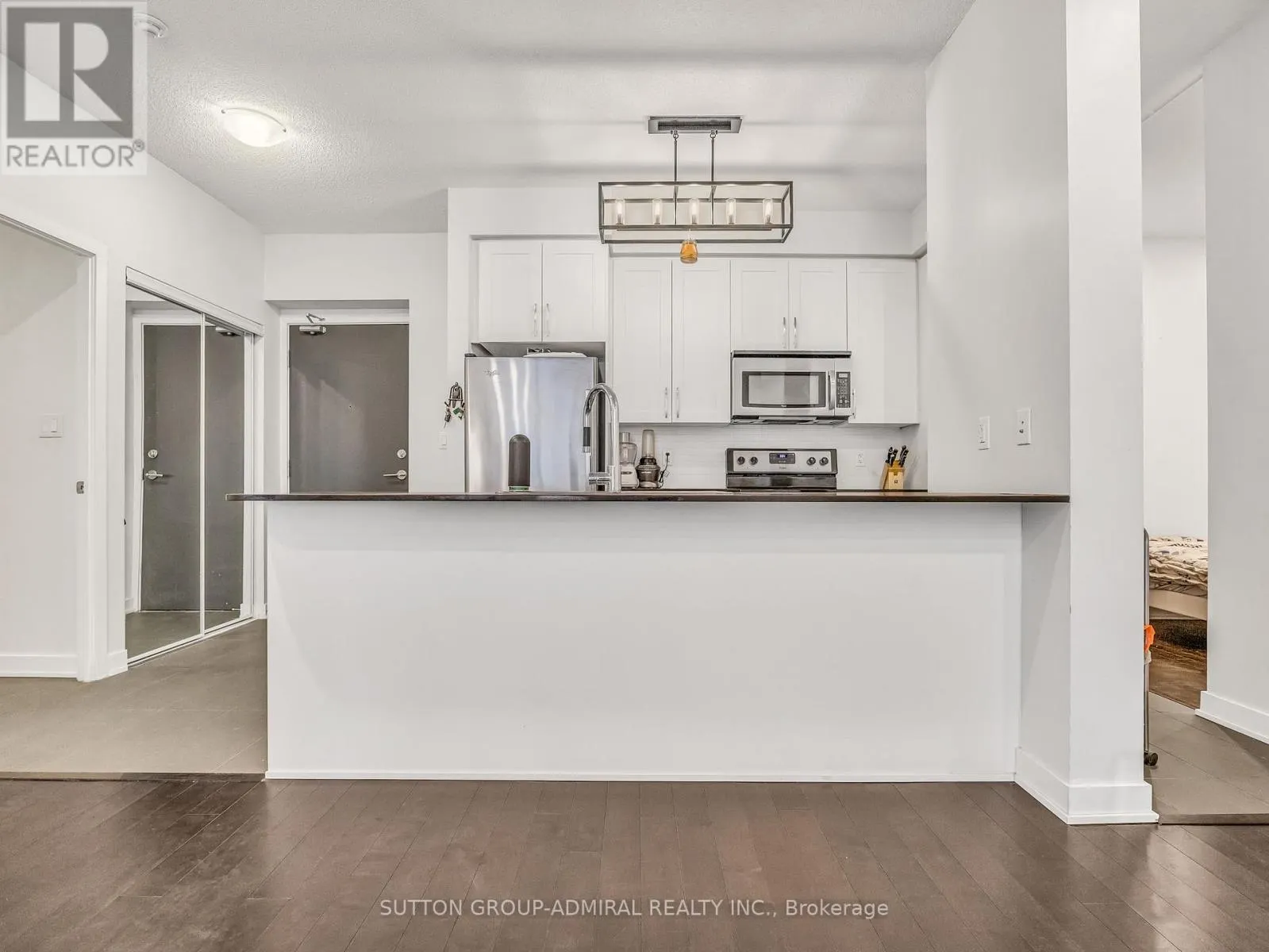 202 - 4070 CONFEDERATION PARKWAY