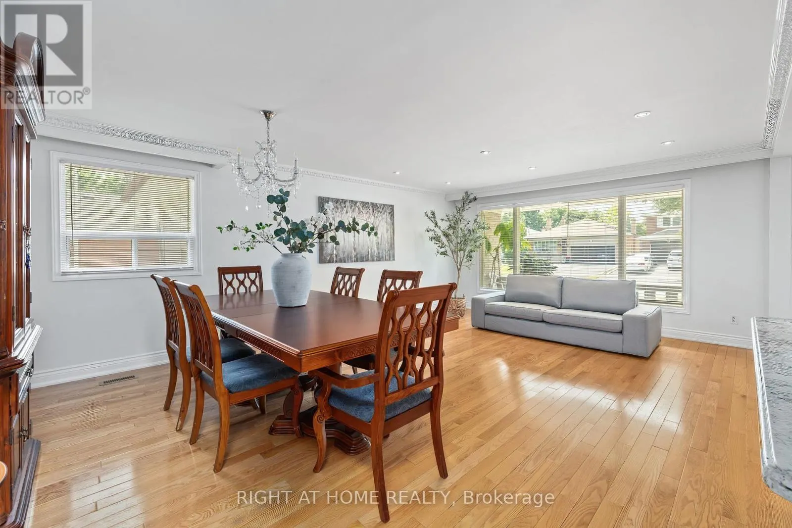 30 HAWTHORNE ROAD
