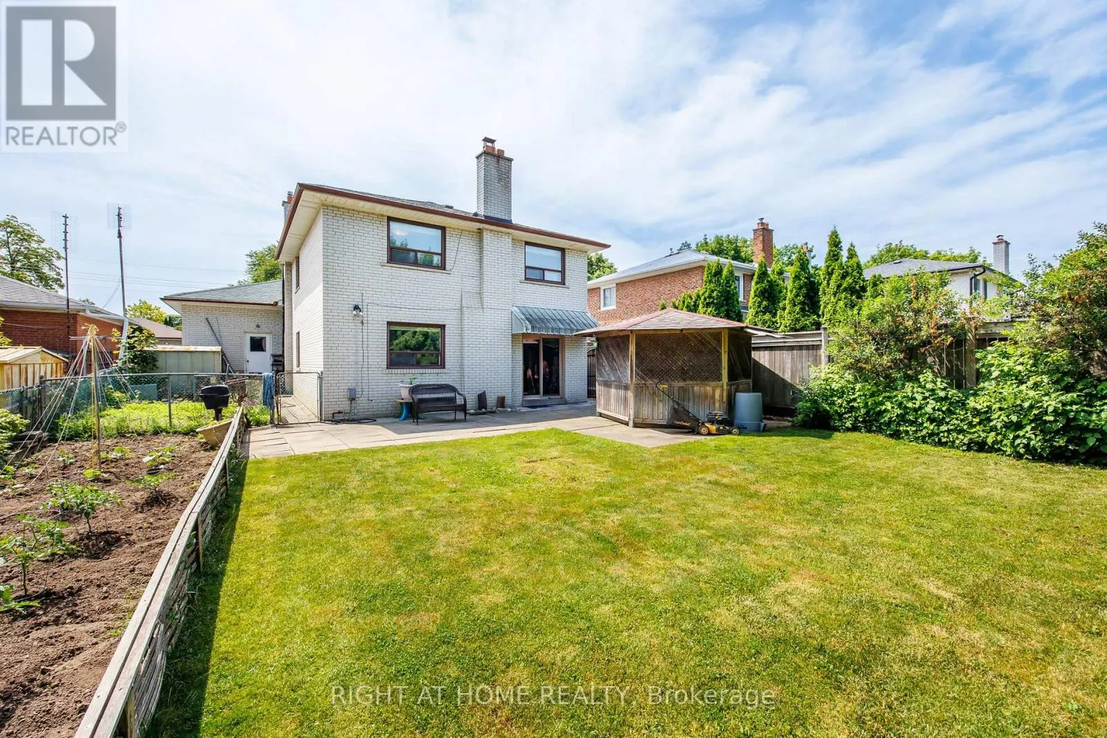 30 HAWTHORNE ROAD