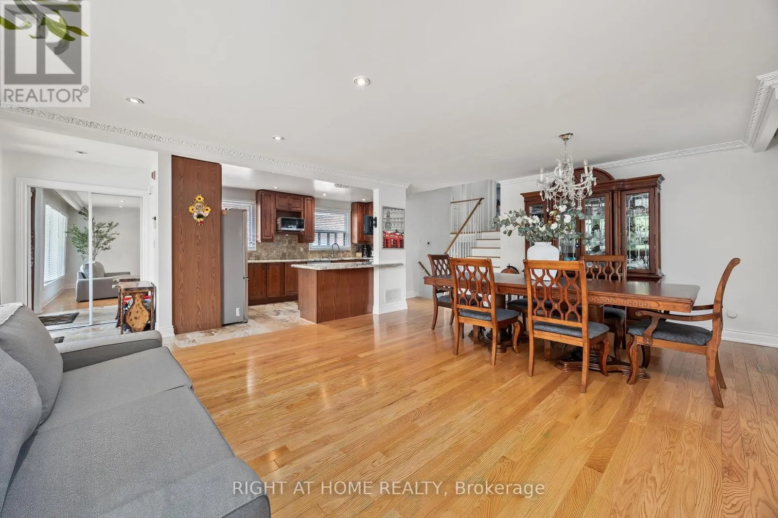 30 HAWTHORNE ROAD