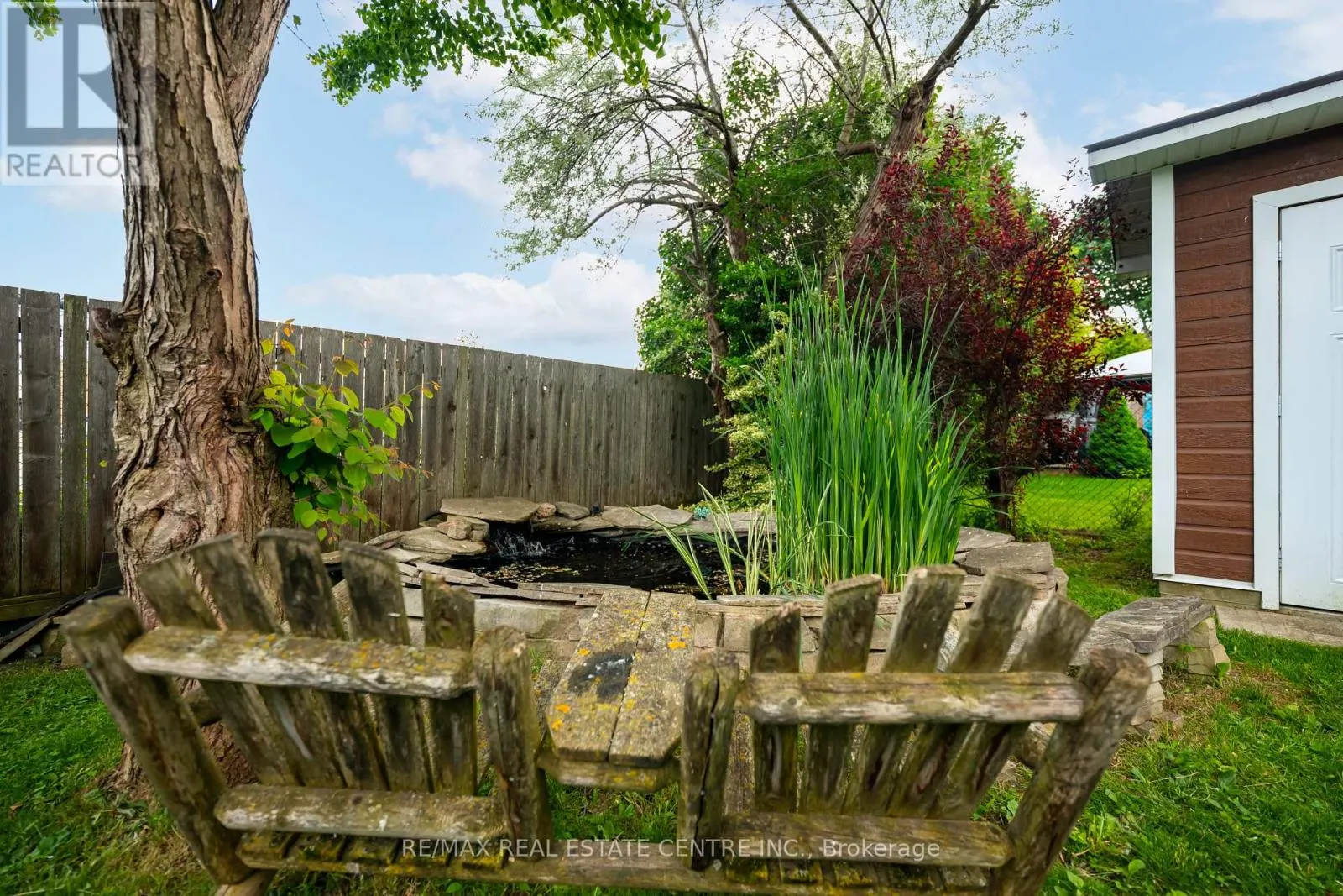 8 PASSMORE AVENUE