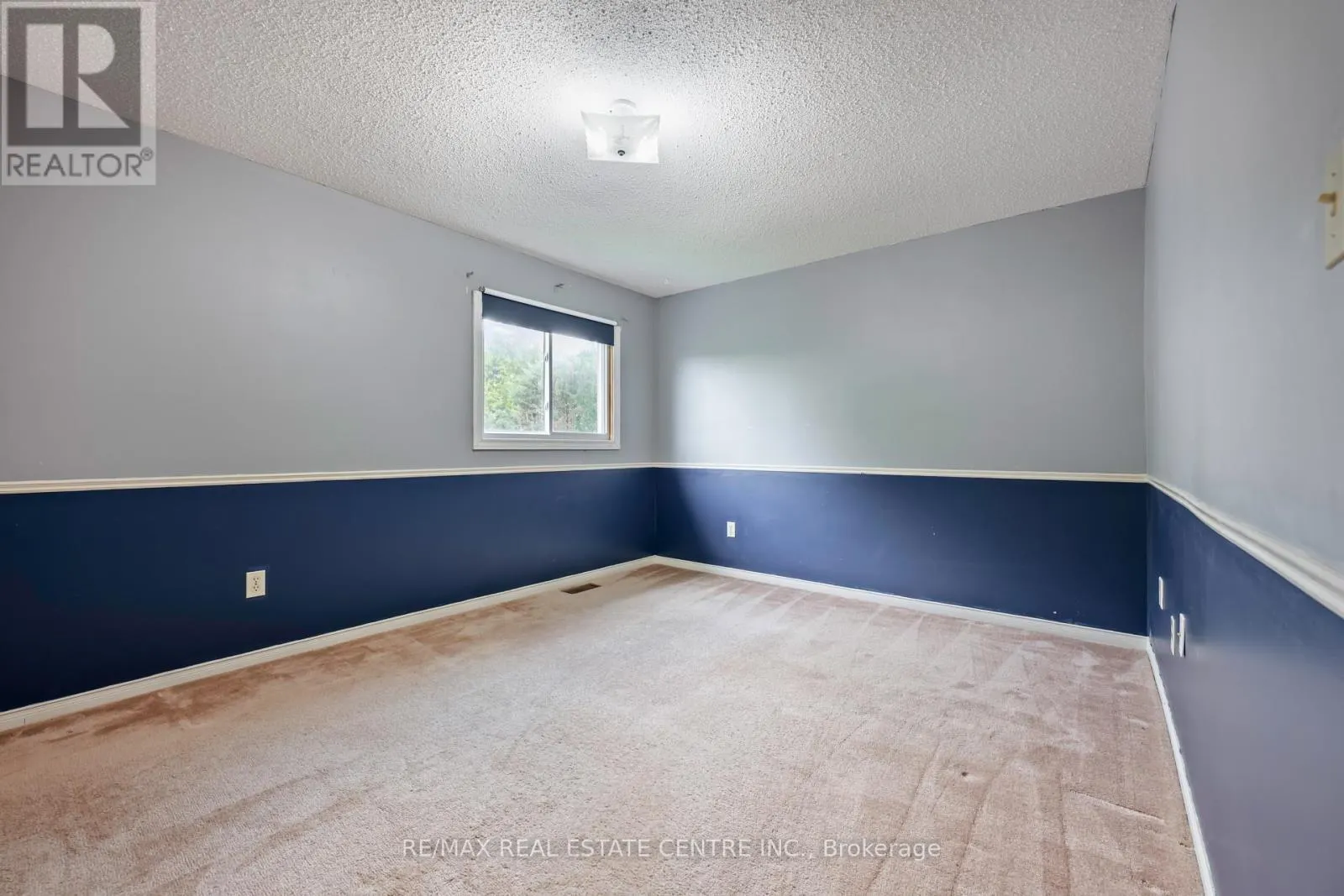 8 PASSMORE AVENUE