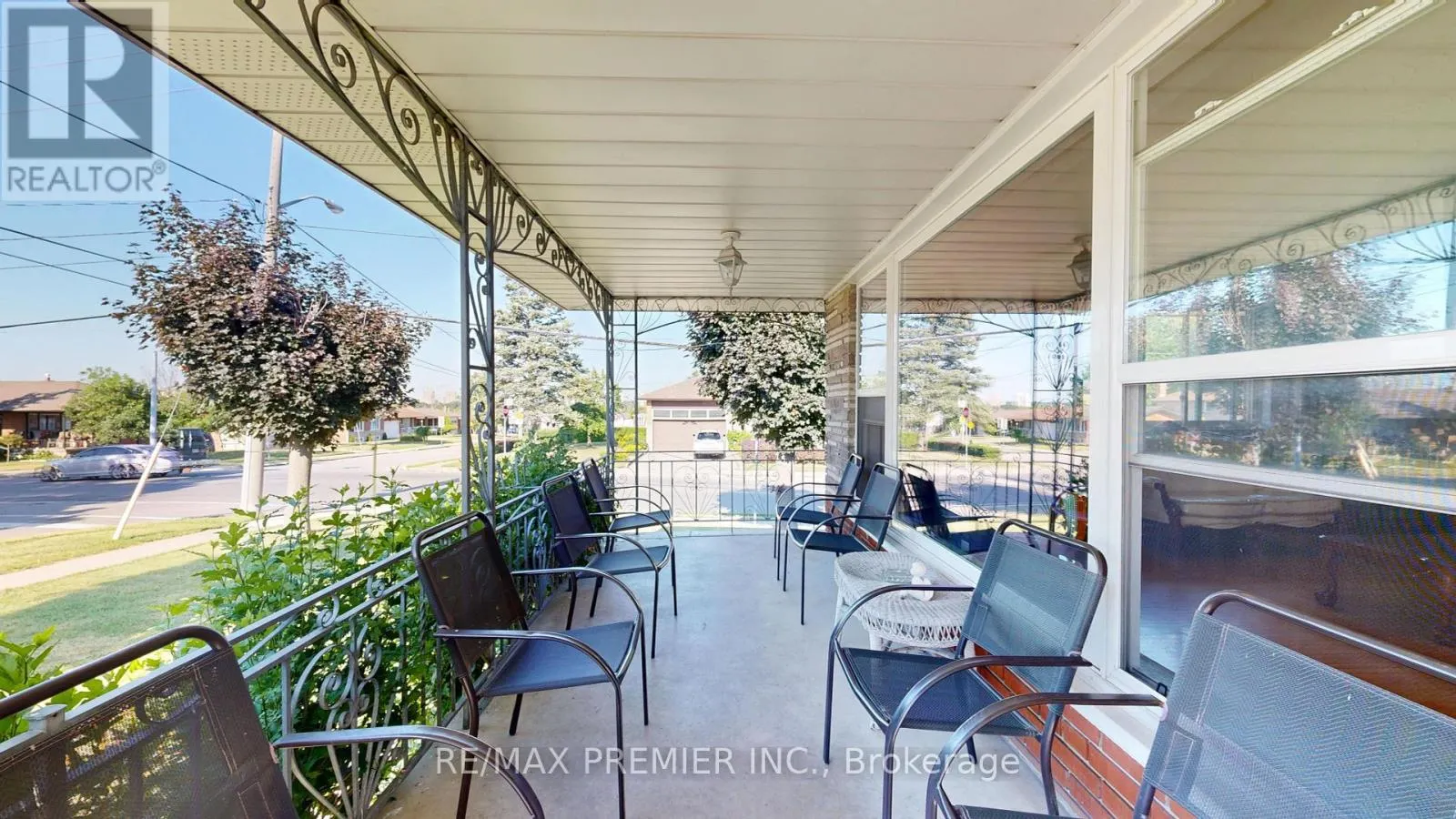 574 QUEENS DRIVE