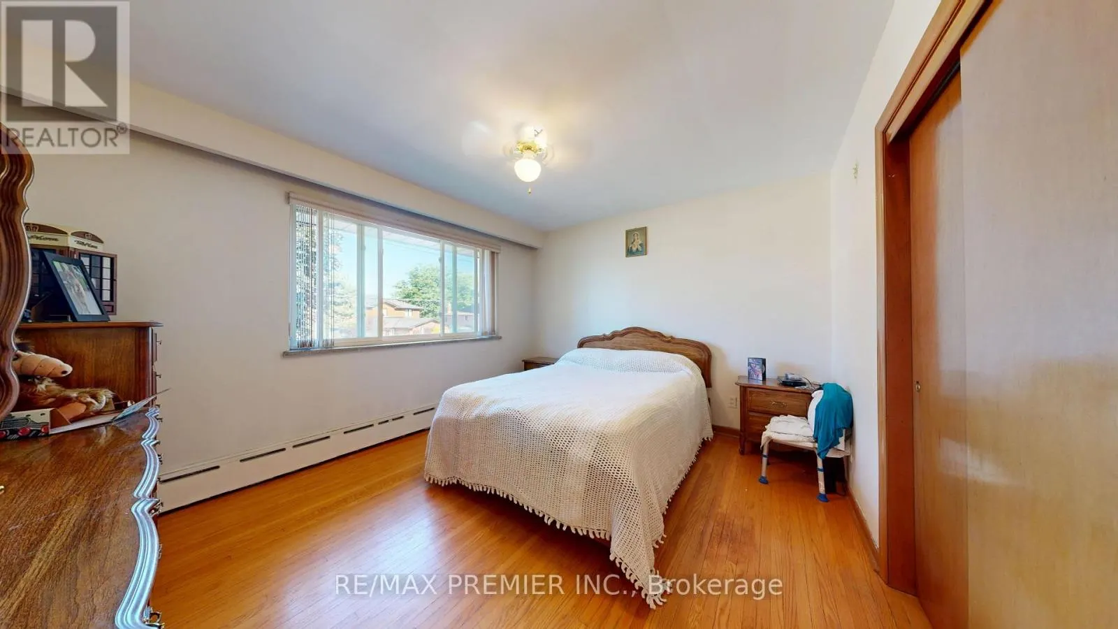 574 QUEENS DRIVE