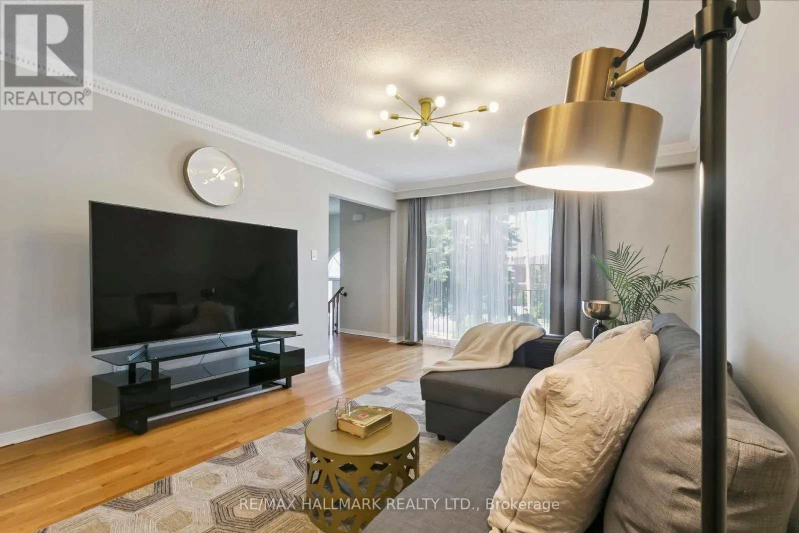 13 FONTHILL PLACE