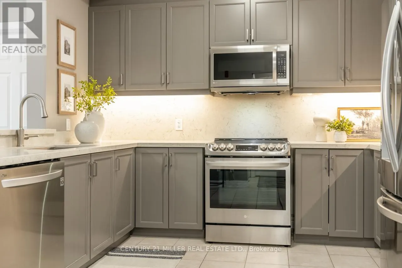 408 - 1379 COSTIGAN ROAD