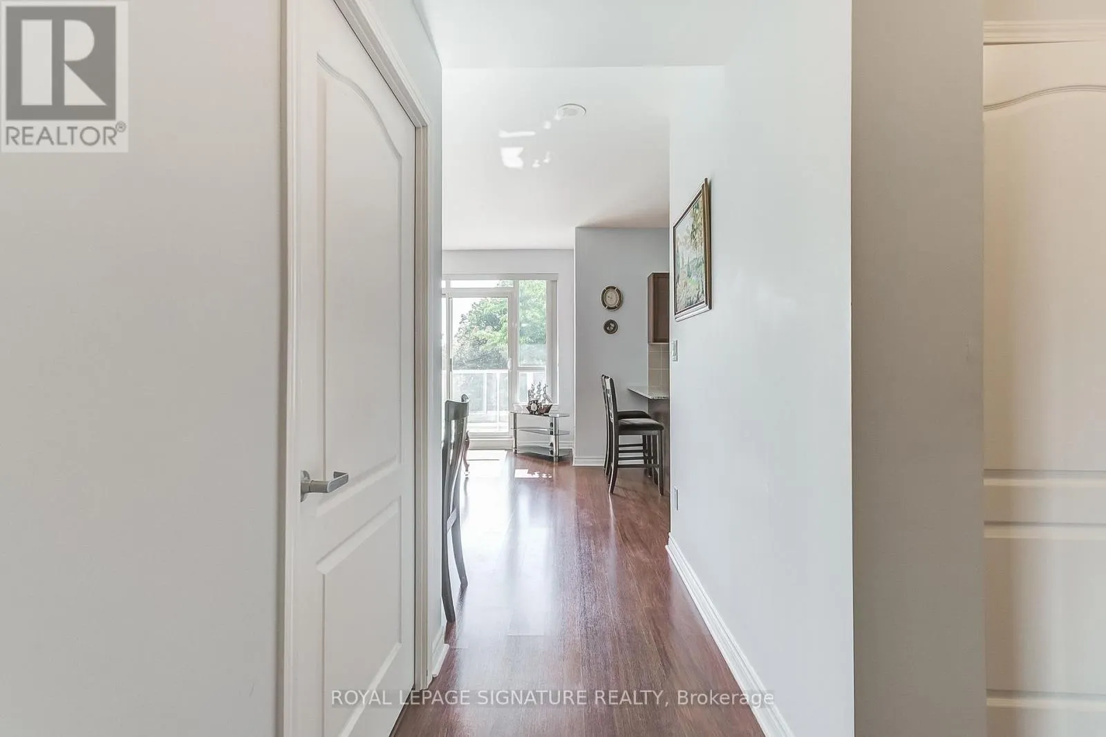 320 - 3865 LAKE SHORE BOULEVARD W