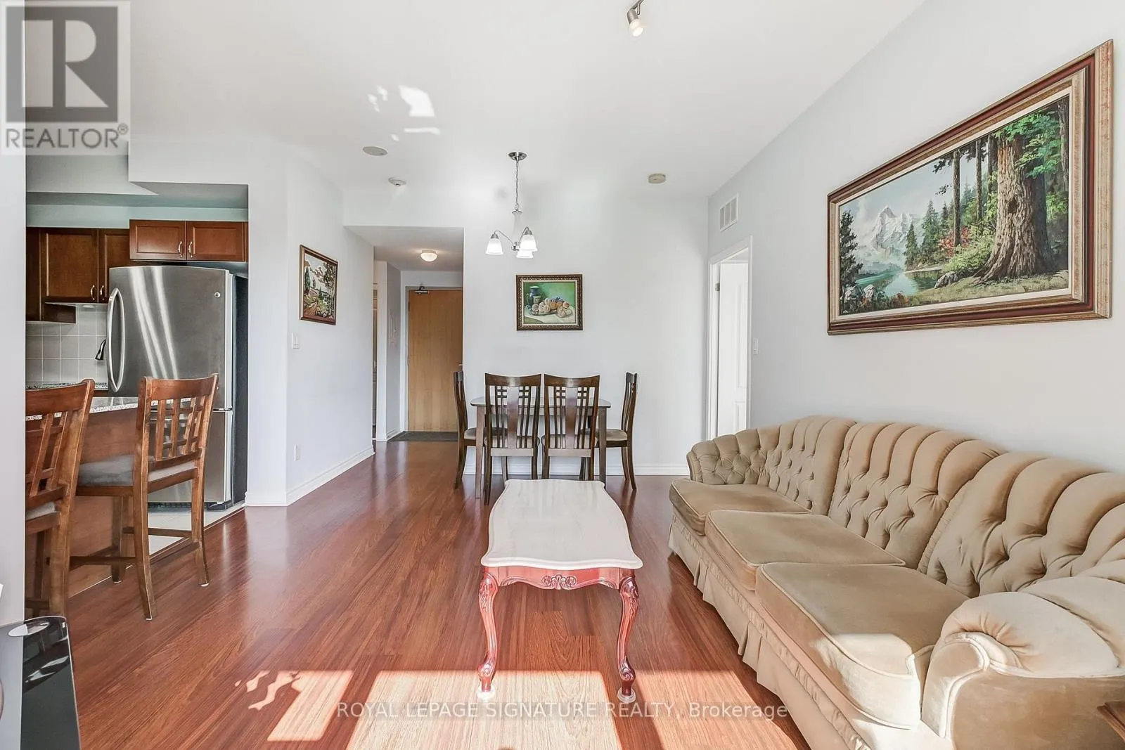 320 - 3865 LAKE SHORE BOULEVARD W