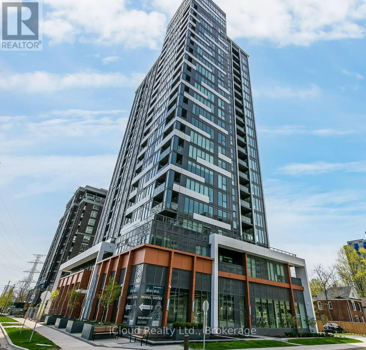 2002 - 500 BROCK AVENUE
