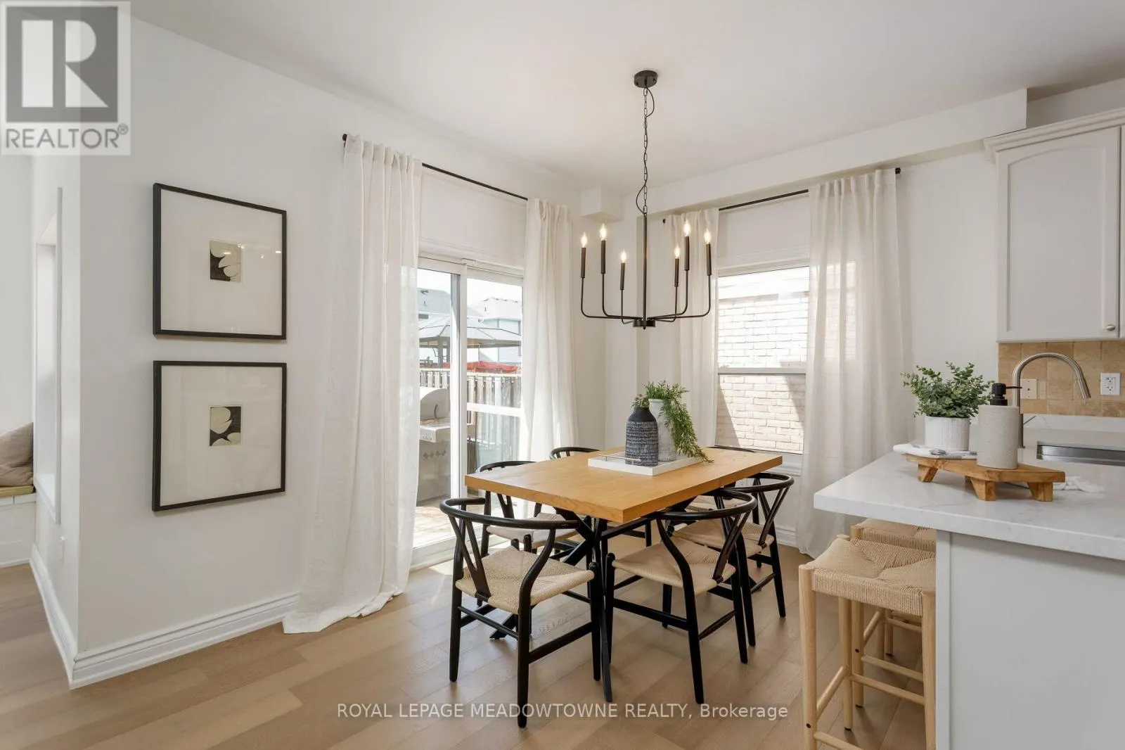 1083 EASTERBROOK CRESCENT