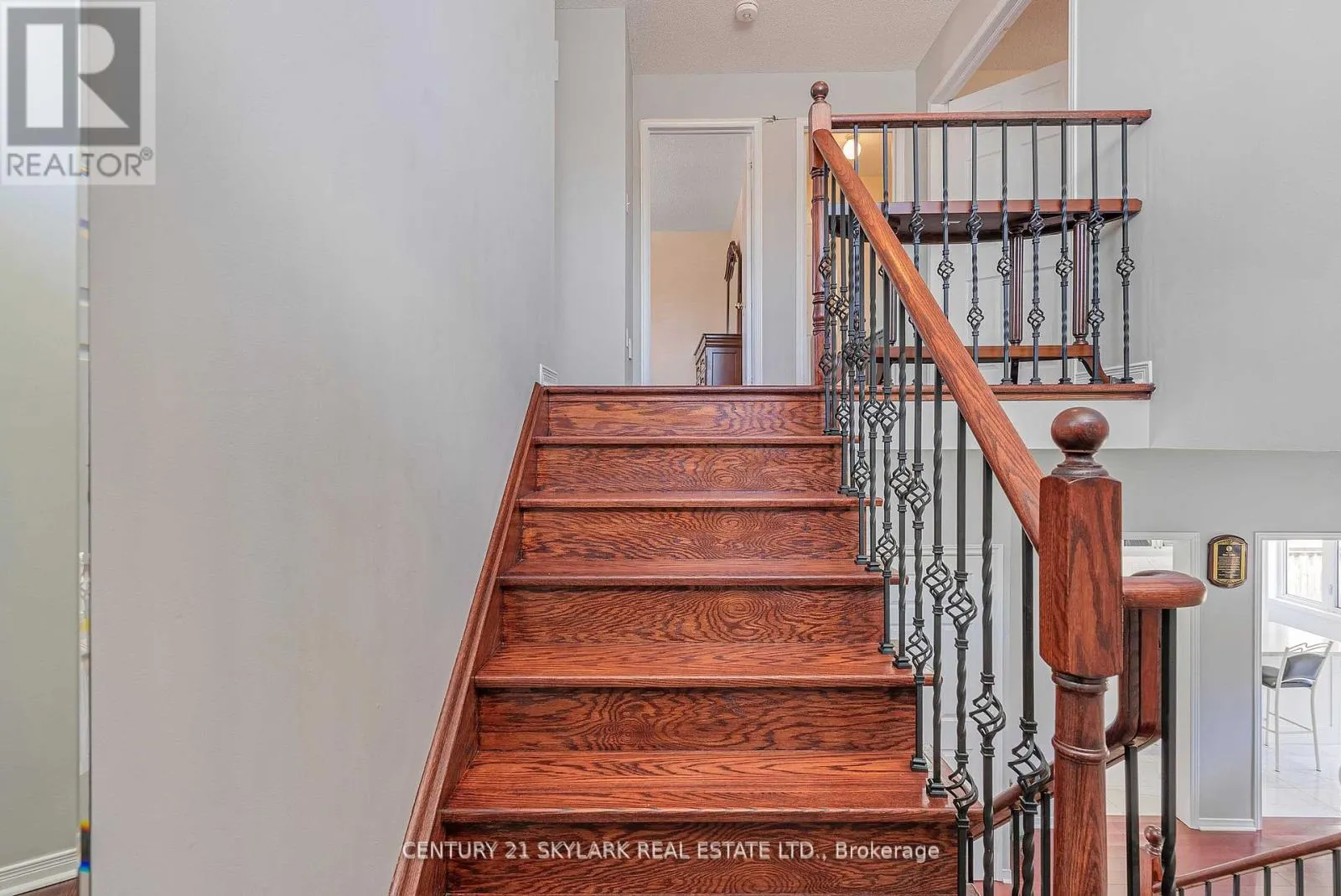 13 LEDGEROCK ROAD