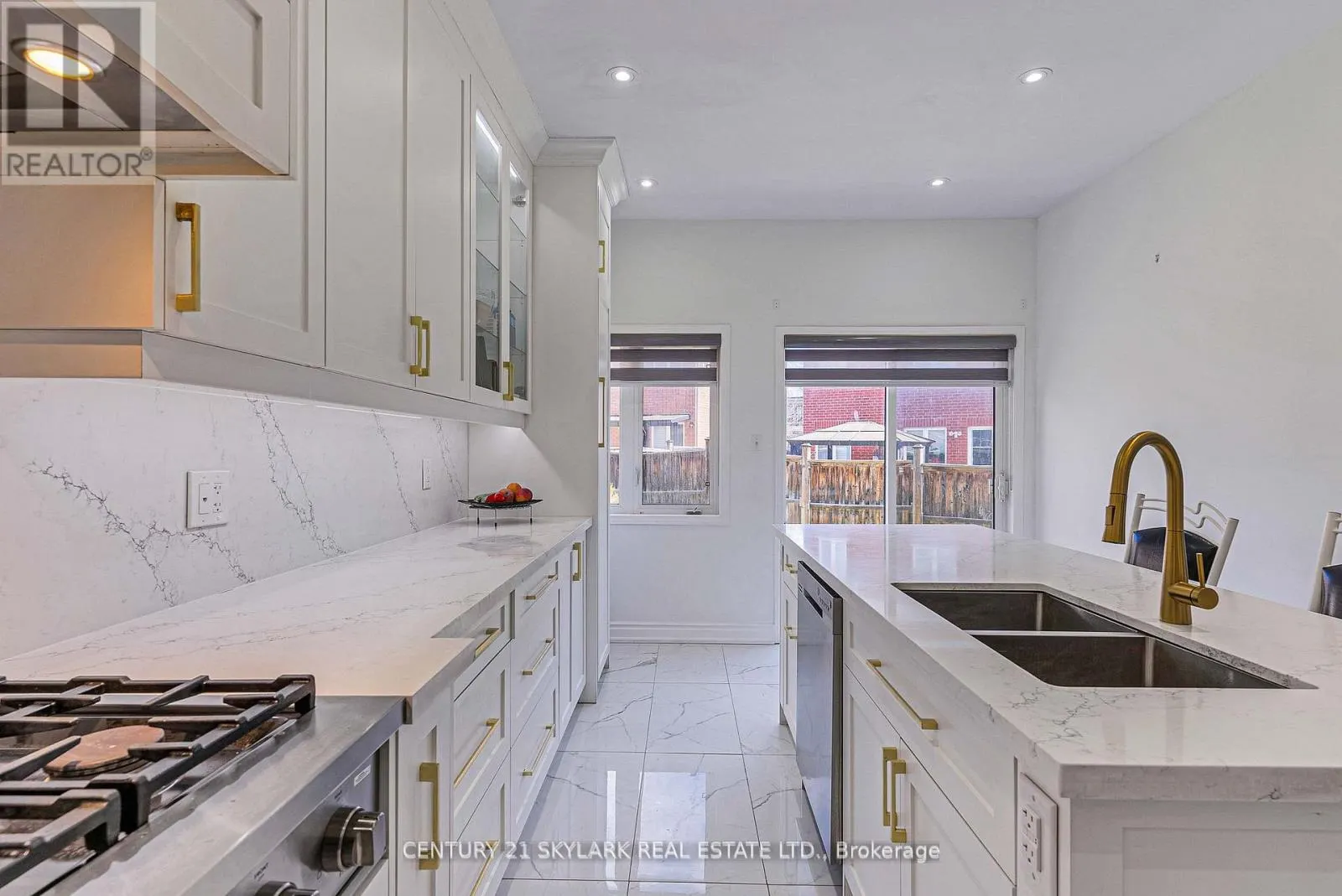 13 LEDGEROCK ROAD