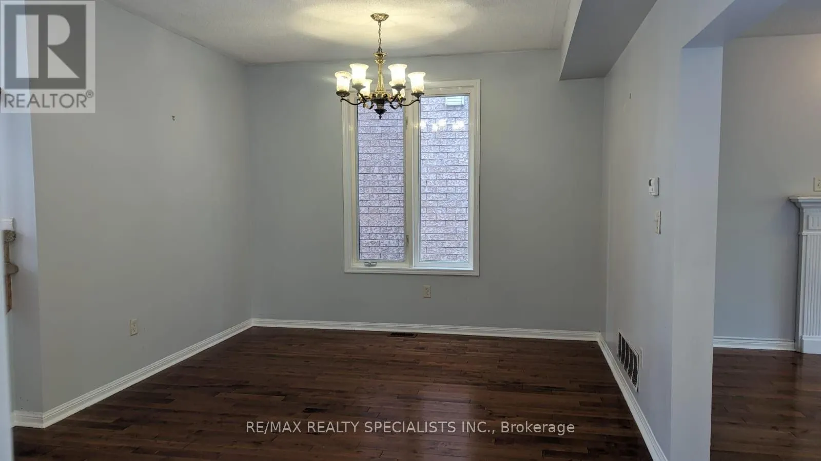 (UPPER) - 7149 SUNTHORPE LANE