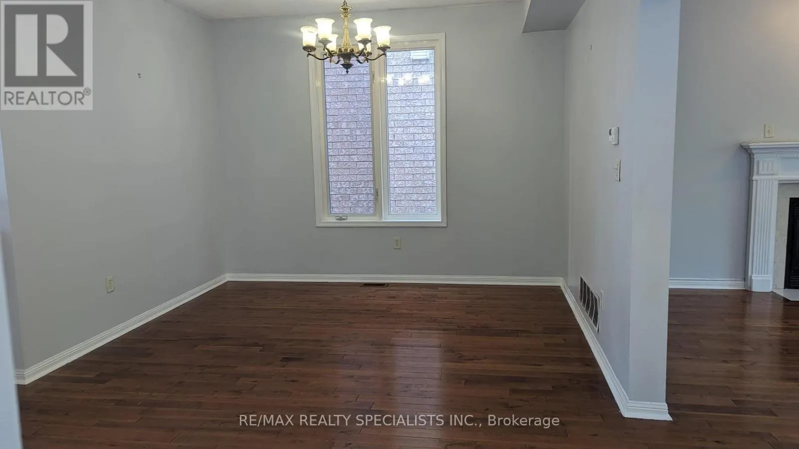 (UPPER) - 7149 SUNTHORPE LANE