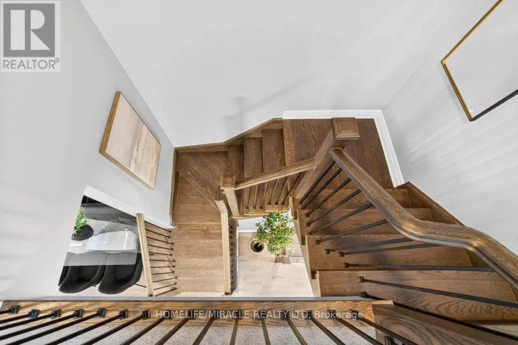1681 SAUBLE COURT