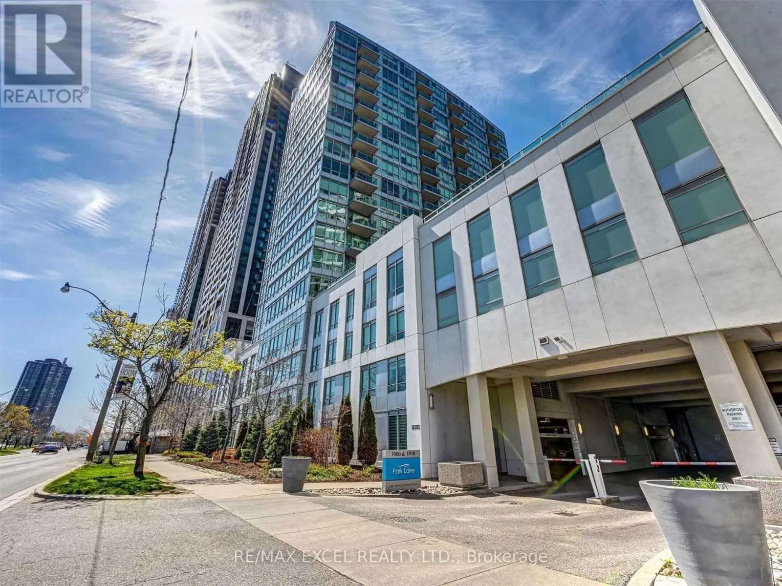1709 - 1910 LAKE SHORE BOULEVARD W