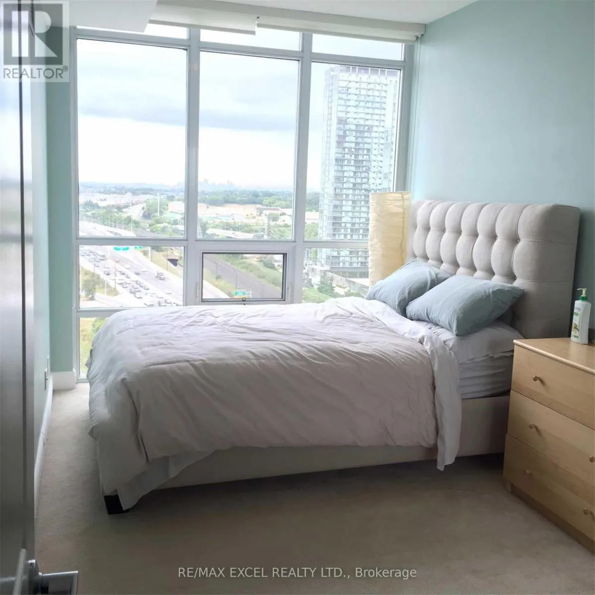 1709 - 1910 LAKE SHORE BOULEVARD W