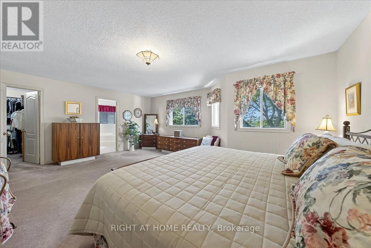 956 WINTERTON WAY