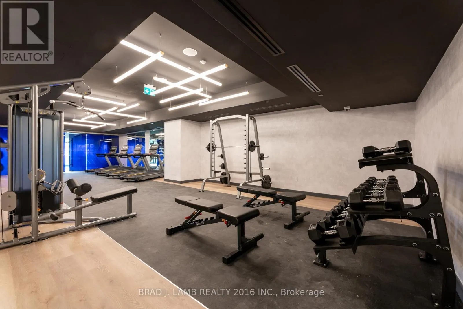 1010 - 86 DUNDAS STREET E