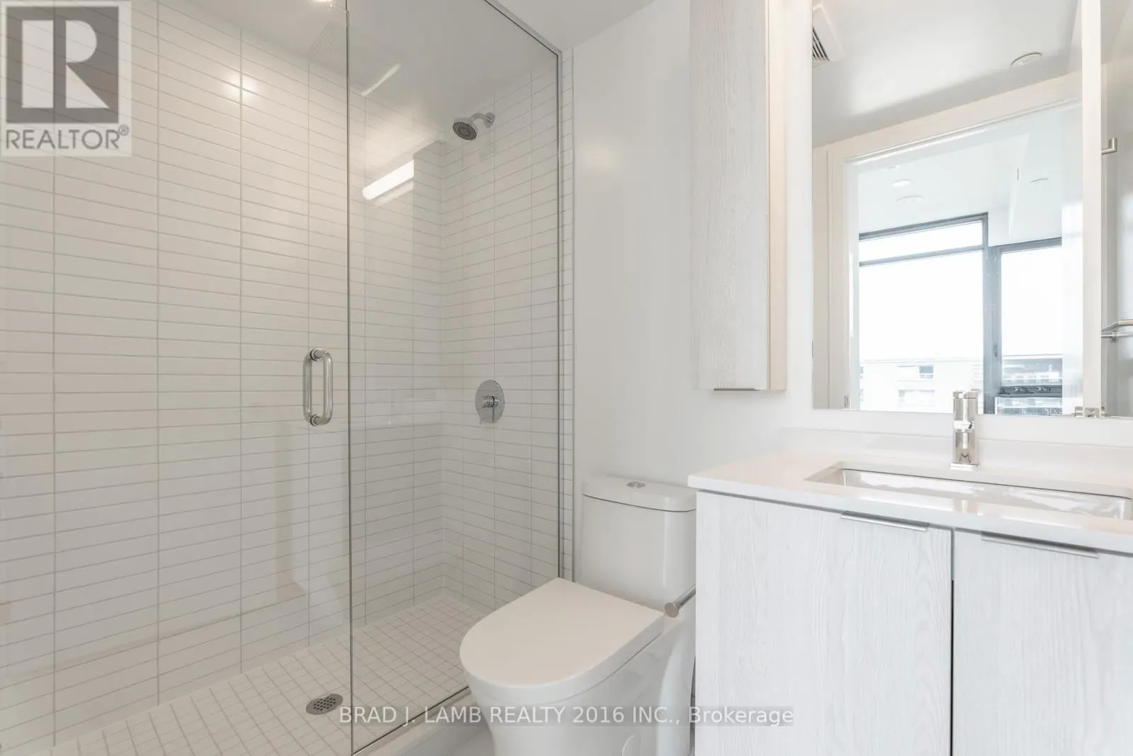 1010 - 86 DUNDAS STREET E