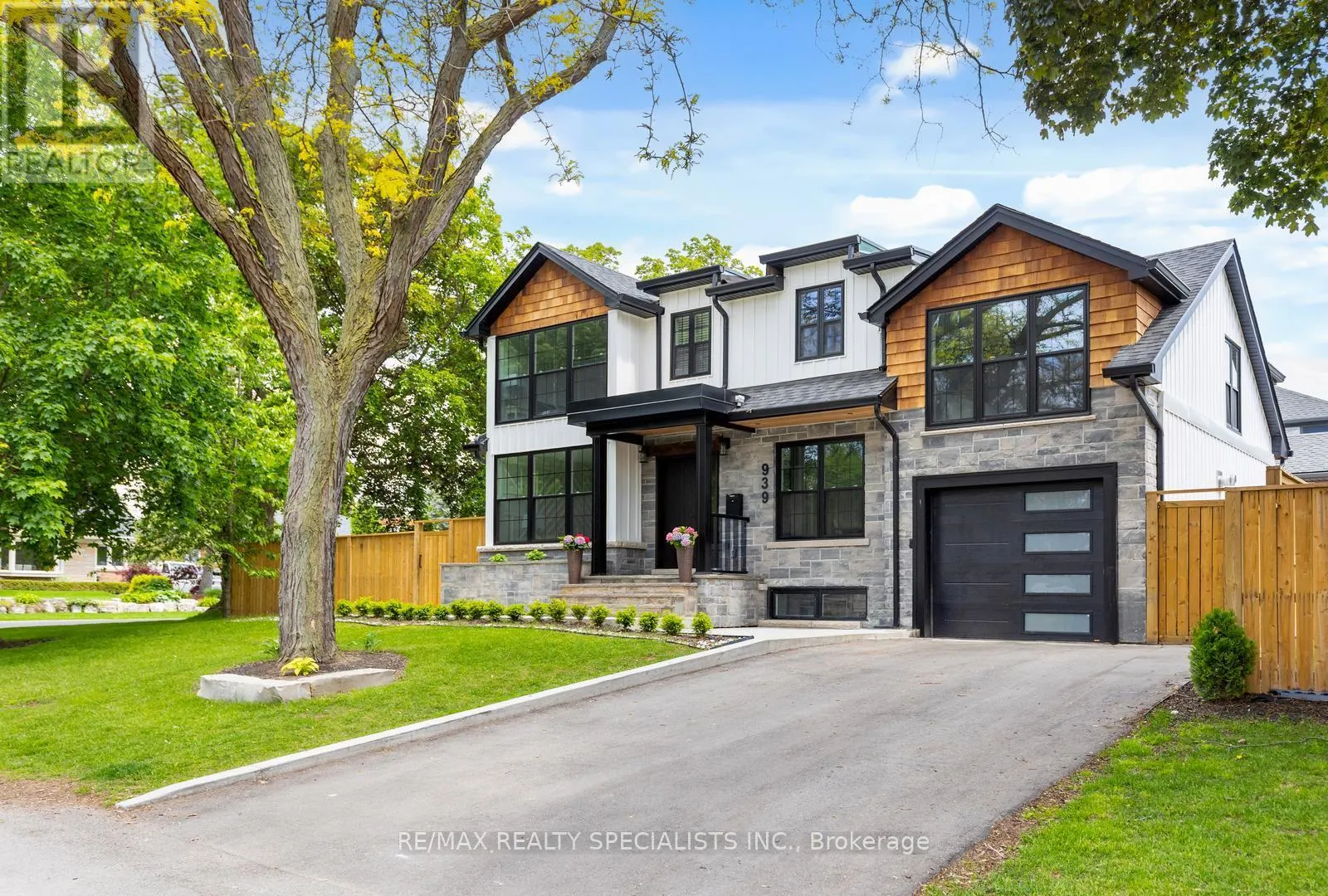939 TEAL DRIVE