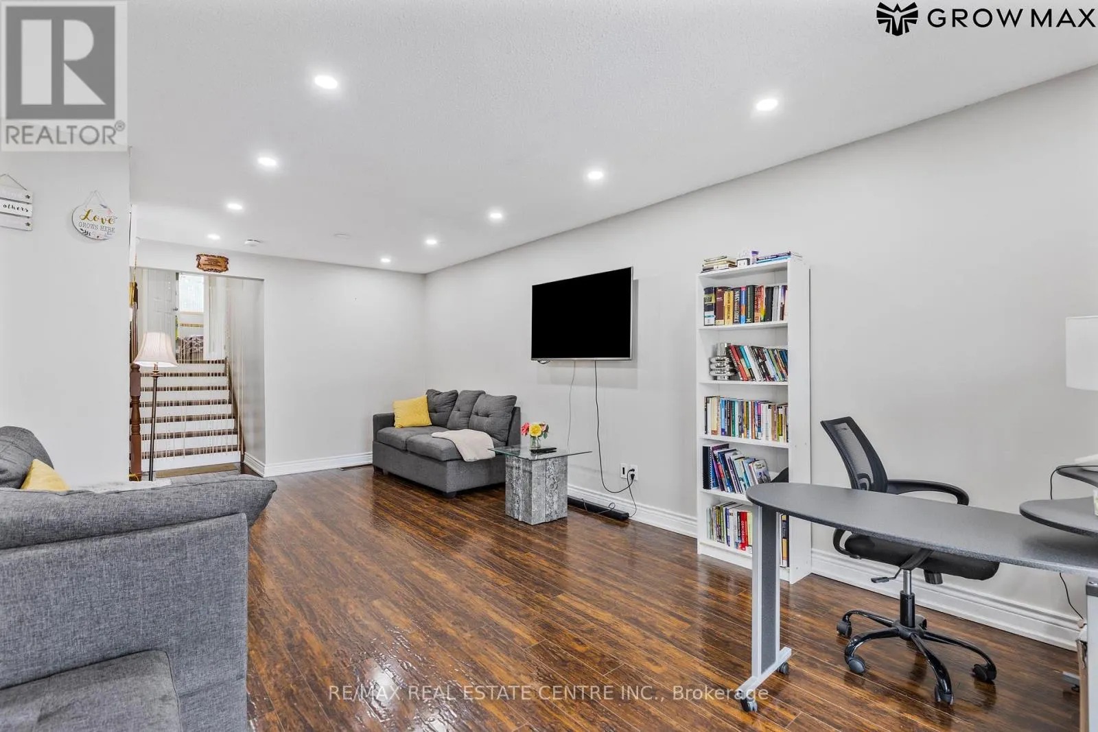 38 ELDERWOOD PLACE