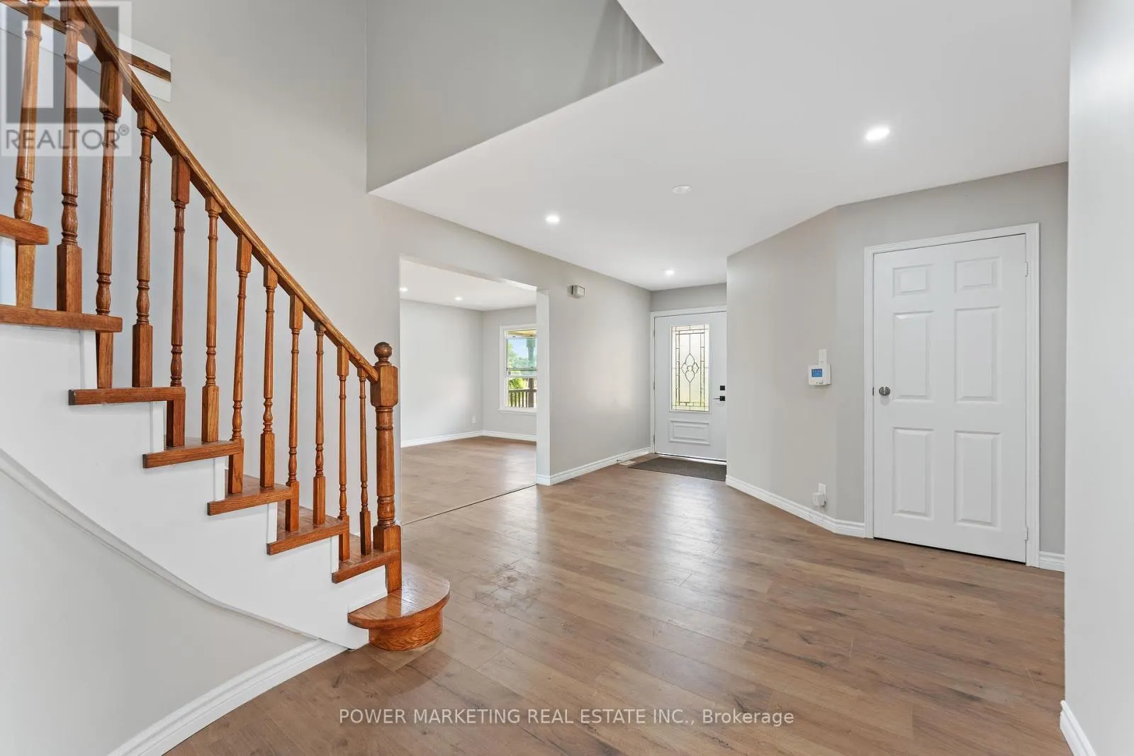 3 NEWBURY CRESCENT